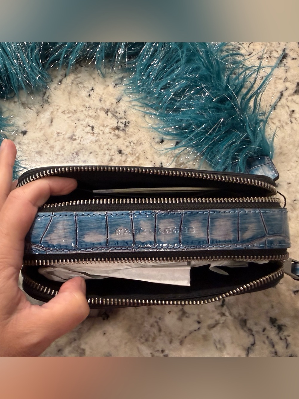Marc Jacobs NWT Teal Croc-Embossed Camera Crossbody w/Feather Strap - Picture 6 of 8